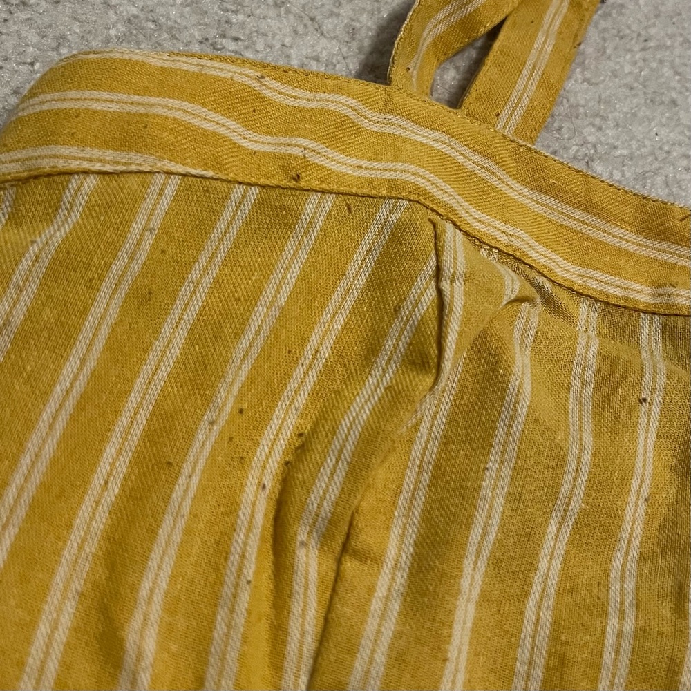 🌻 Yellow Cropped Tank - Picture 7 of 8